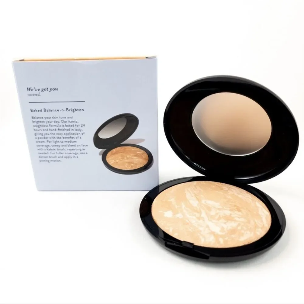 NIB Laura Geller 0006022B Baked Balance-N-Glow Illuminating Foundation FAIR $38